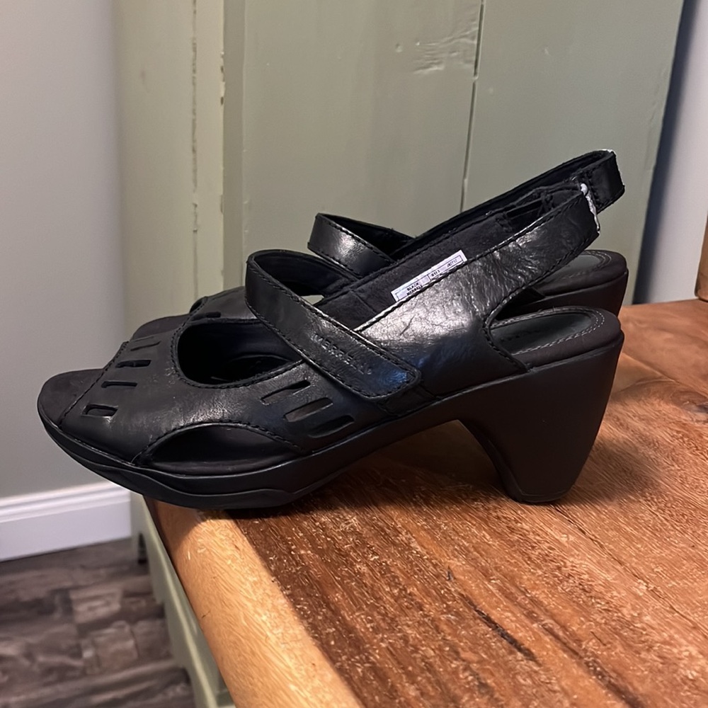 Merrell • Open Toe • Heeled • Pumps - Picture 3 of 10